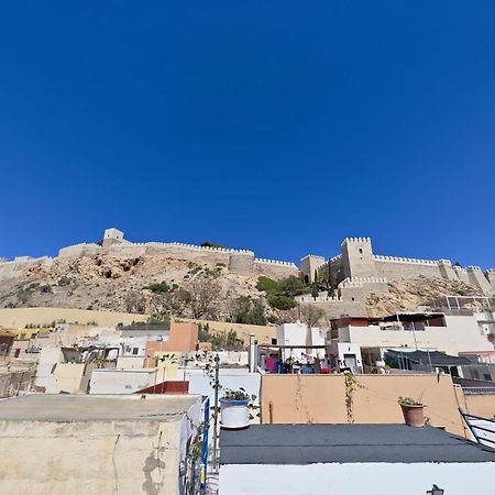 Casita La Paloma Bonita Del Pescador Hasta 5 Personas En El Casco Antiguo La Medina Centro Almeria Bajo Alcazaba Terraza Buena Vista Parking Privado Y Sabanas En Opcion 外观 照片